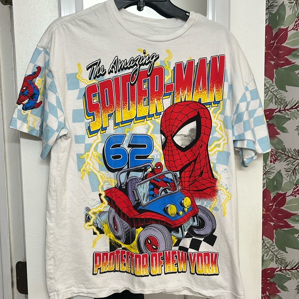 Medium Spider-Man shirt